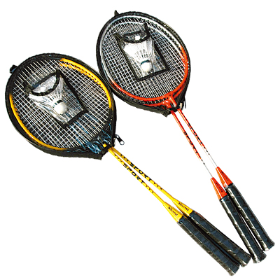 
	W1113RK 2rackets +1ball badminton racket set
 


	50sets/67x35x51cm,17/16kgs

